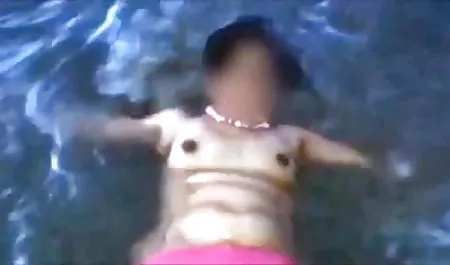 कैमरे के सामने कर्ली ब्यूटी इंग्लिश सेक्सी वीडियो एचडी फुल मूवी स्ट्राइप्स